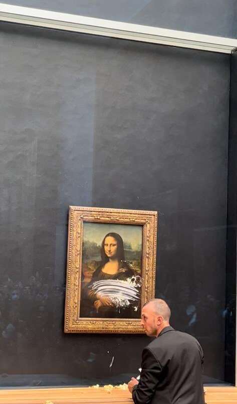 Sujeto le lanza pastel a la Mona Lisa, uno de los cuadros más famosos del  mundo – NotiCel – La verdad como es – Noticias de Puerto Rico – NOTICEL