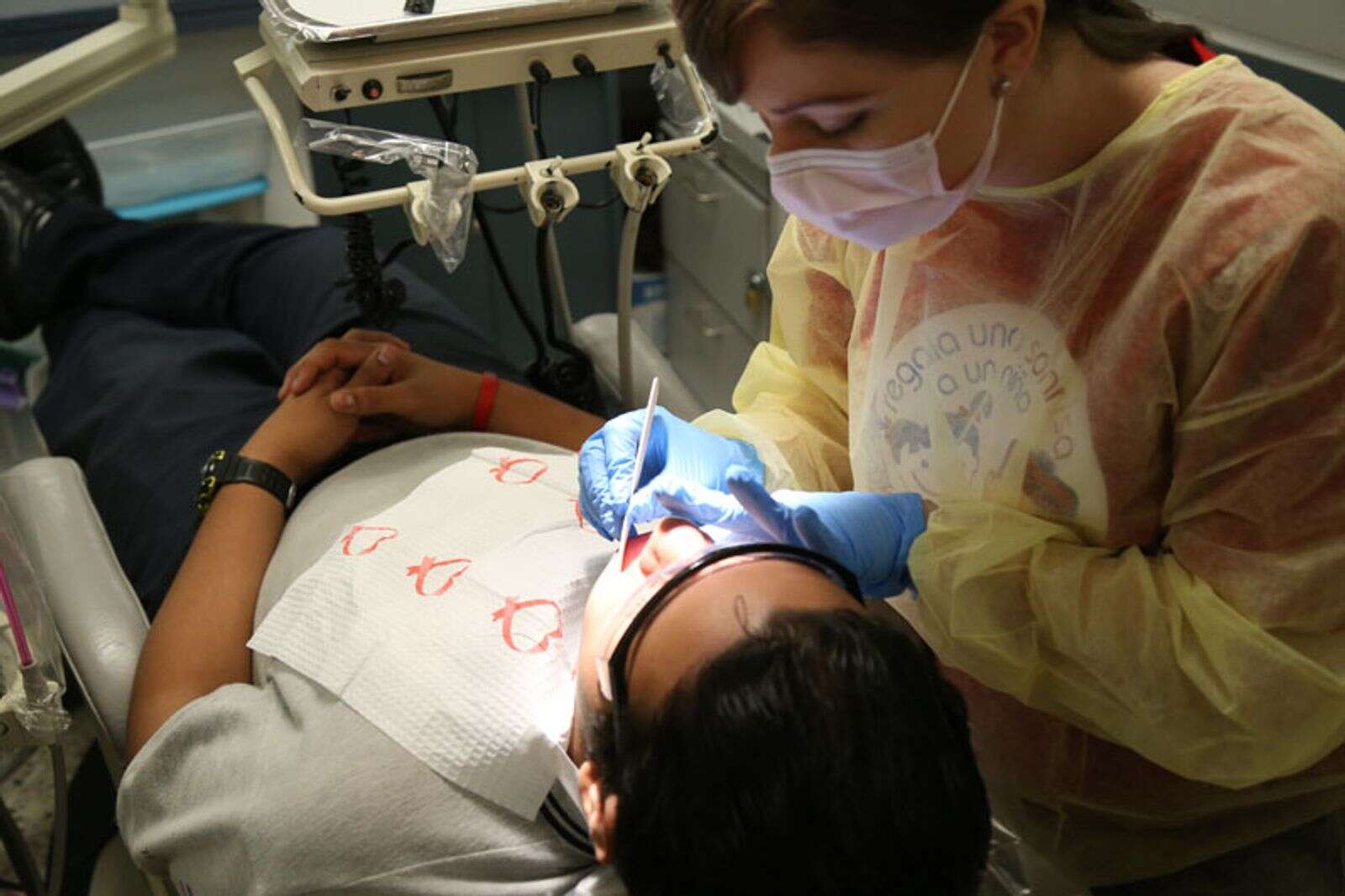 Alertan Que Dentistas Estan Cobrando A Pacientes Un Covid Fee Noticel La Verdad Como Es Noticias De Puerto Rico Noticel