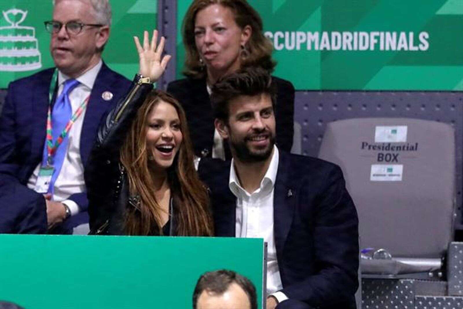 Shakira: “Una loba como yo no está pa’ tipos como tú” – NotiCel – La ...