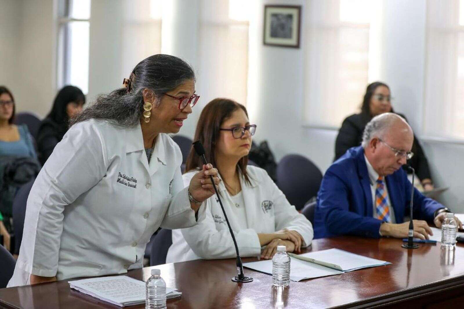 Les médecins anti-vaccination appellent à arrêter la vaccination contre le COVID-19 – NotiCel – La verdad como es – Noticias de Puerto Rico – NOTICEL