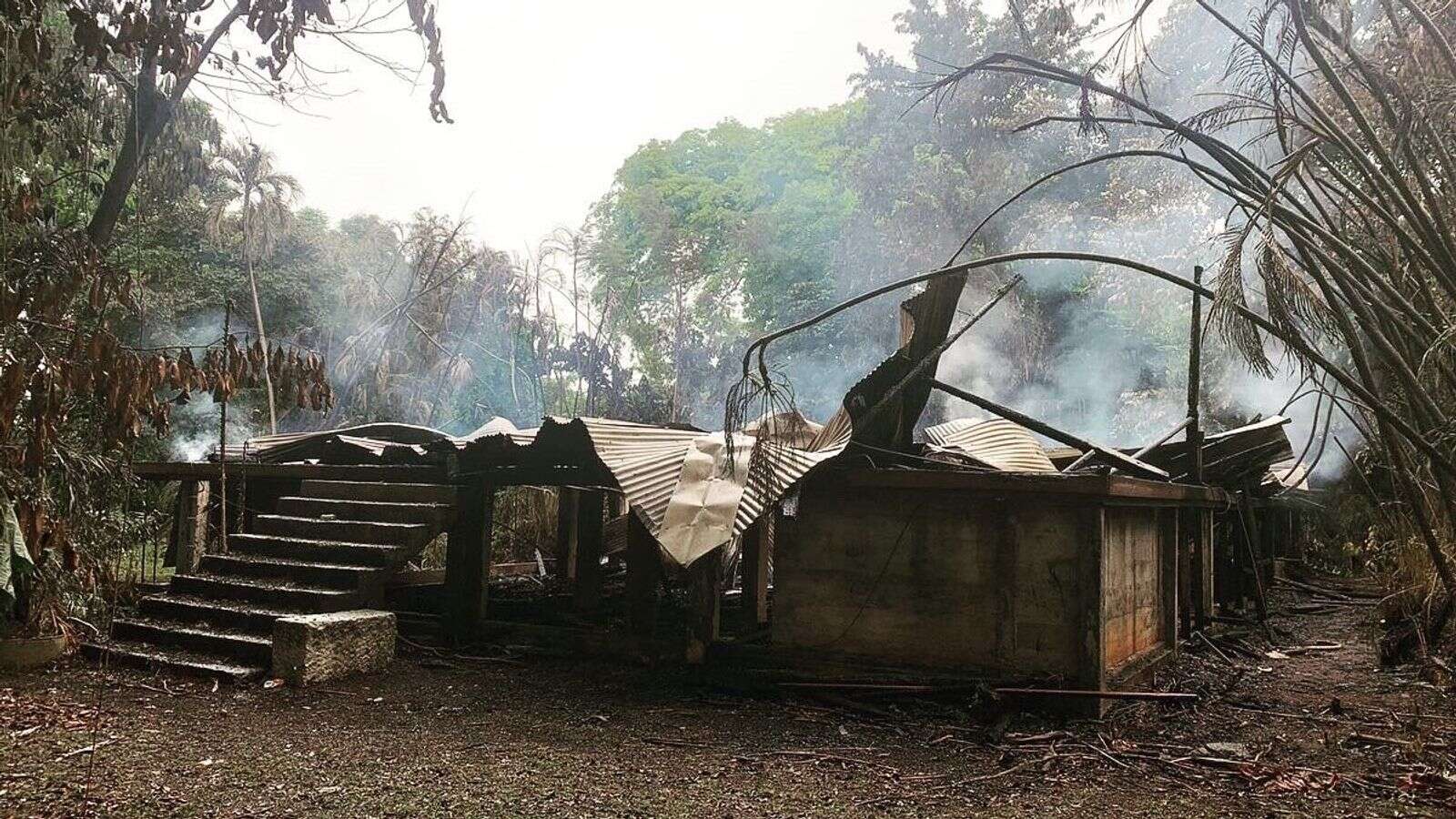 Fuego destruye la histórica Casa Klumb en Río Piedras