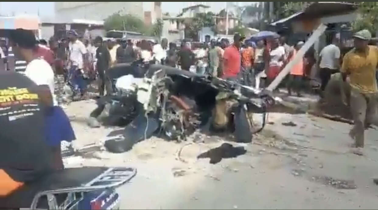 Avioneta se estrella en plena calle de Haití – NotiCel – La verdad como es  – Noticias de Puerto Rico – NOTICEL